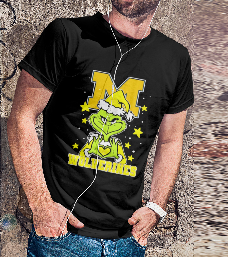 Michigan Wolverines Grinch Love Hands Christmas Football 2026 T-Shirt