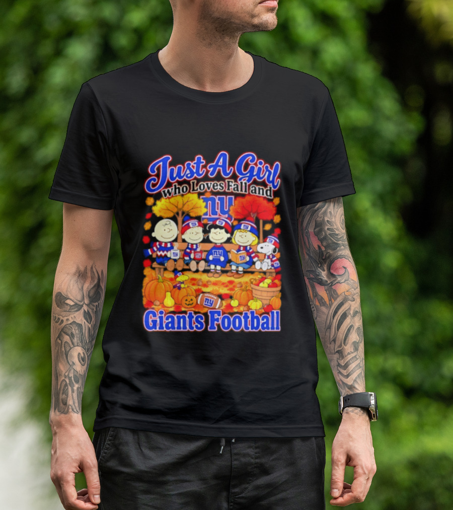 Just A Girl Who Loves Fall And Giants Football New York Peanuts Christmas T-Shirt