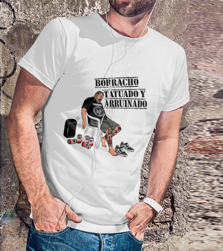 Borracho Tatuado Y Arruinado Hombre Con Pierna Tatuada Y Botellas Vibrando T-Shirt