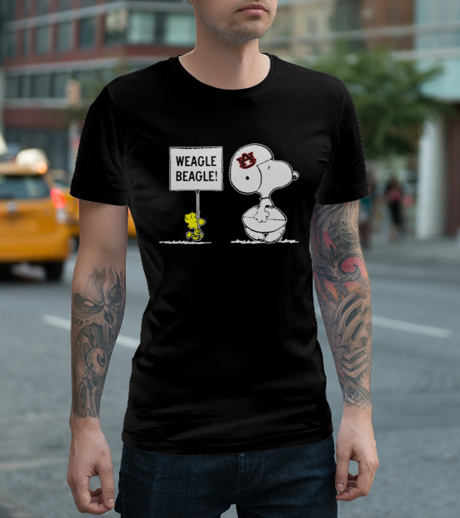 Snoopy Woodstock Auburn Tigers Weagle Beagle Football T-Shirt