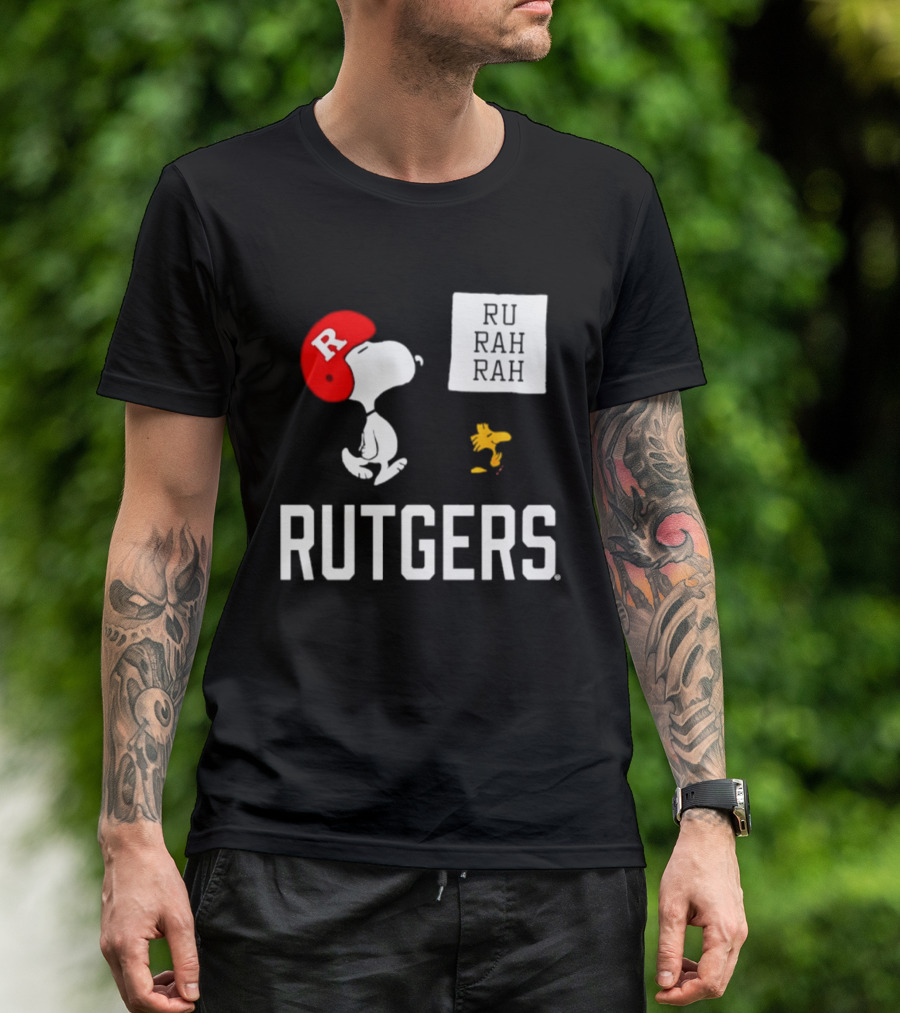Snoopy Woodstock Rutgers Scarlet Knights Football Helmet R T-Shirt
