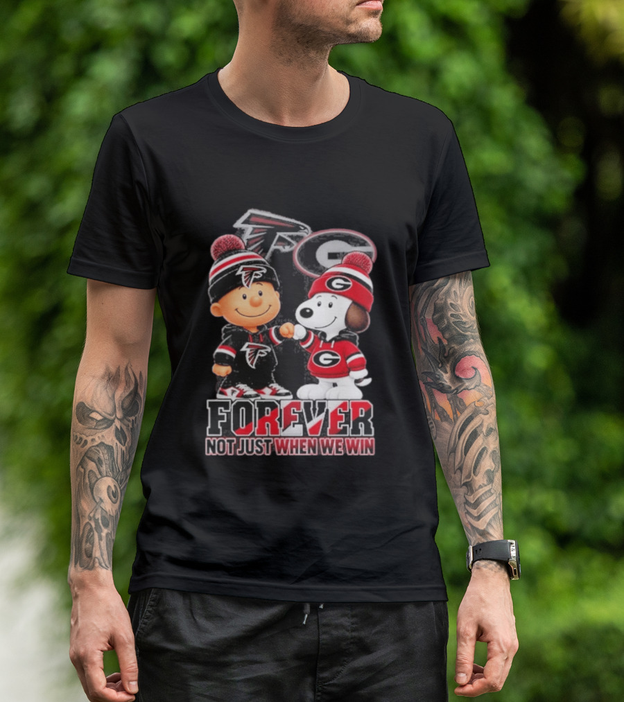 Atlanta Falcons Charlie Brown Georgia Bulldogs Snoopy Fist Bump Forever Not Just When We Win T-Shirt