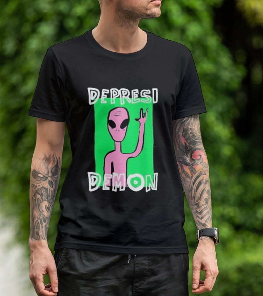 Depresi Demon Pink Alien Rock On Meme T-Shirt