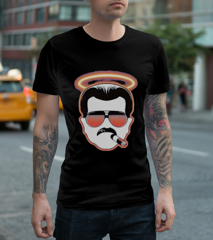 Mike Ditka Chicago Bears Cigar Halo Sunglasses T-Shirt