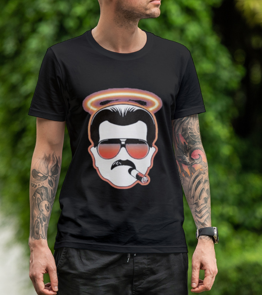 Mike Ditka Chicago Bears Cigar Halo Sunglasses T-Shirt