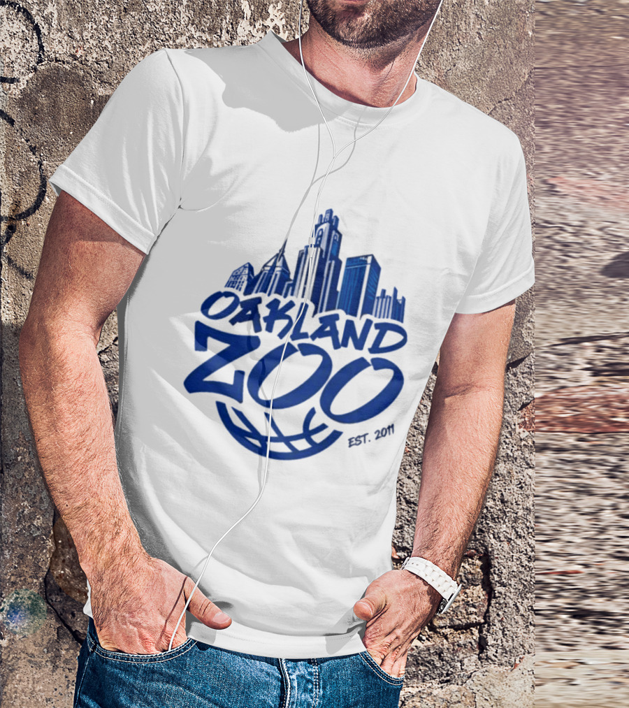 Pitt Panthers Oakland Zoo You Vs The Zoo Est 2001 T-Shirt