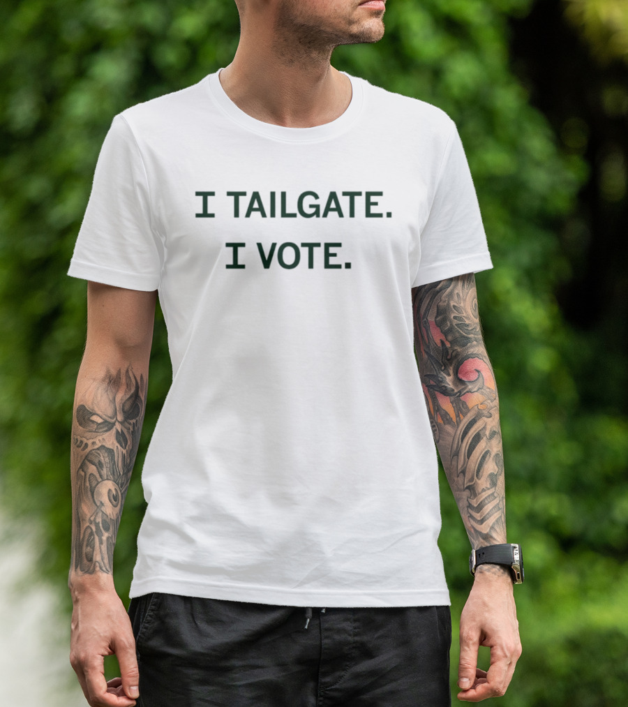 I Tailgate I Vote Green Bay Packers Tailgating Fan T-Shirt