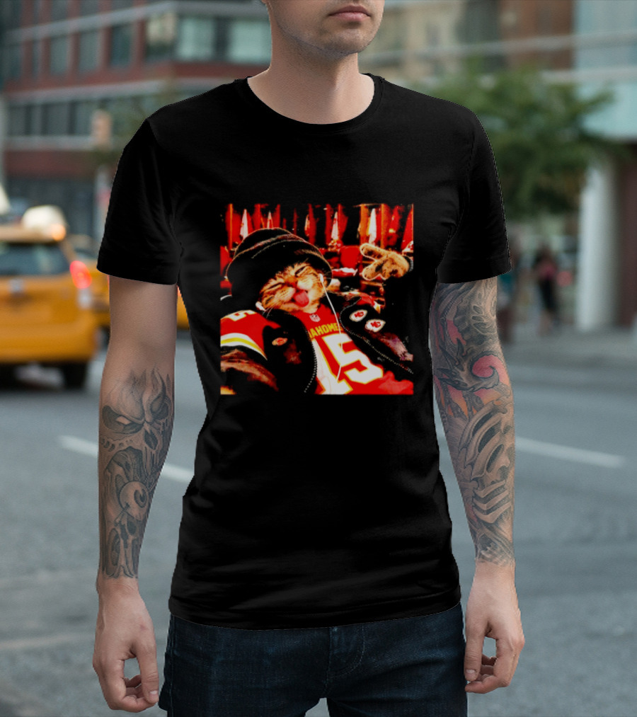 Kansas City Chiefs Cat With Patrick Mahomes Jersey Number 15 T-Shirt