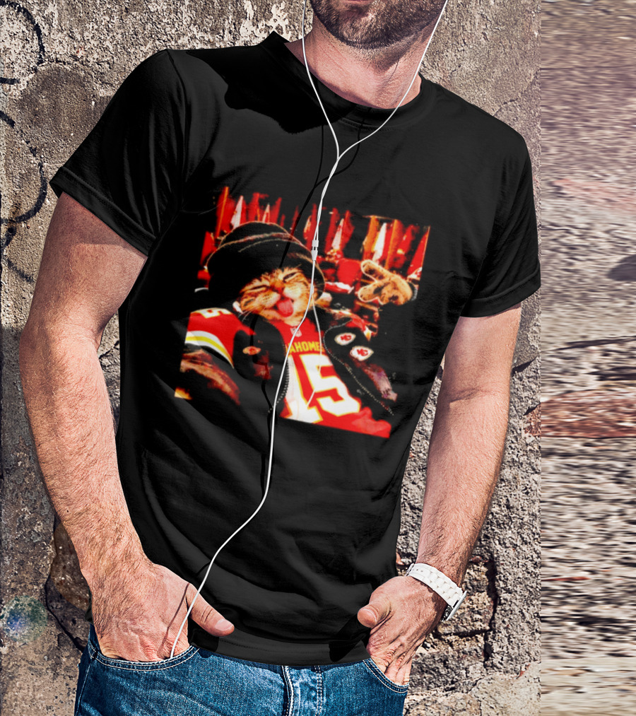 Kansas City Chiefs Cat With Patrick Mahomes Jersey Number 15 T-Shirt