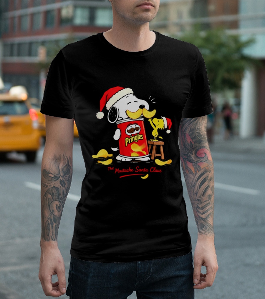 Pringles Snoopy Mustache Santa Christmas Chip Lovers Snack Fun T-Shirt