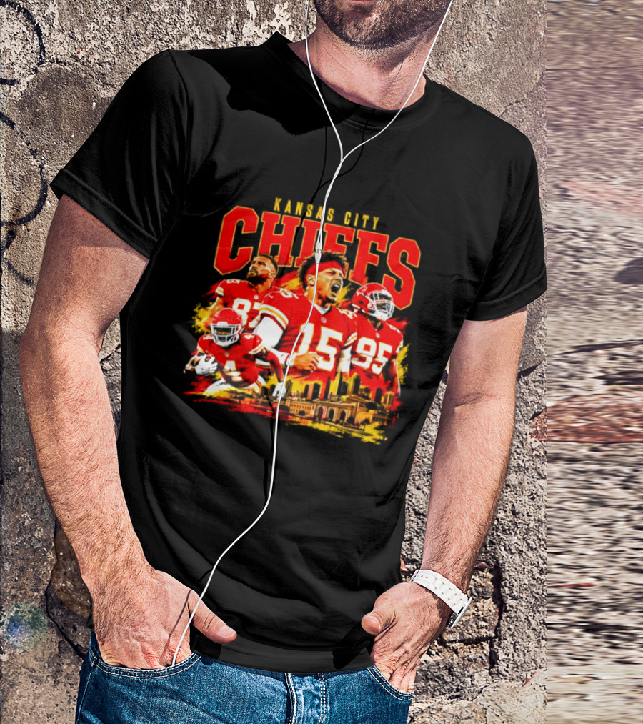 Kansas City Chiefs Players And City Skyline 2026 T-Shirt