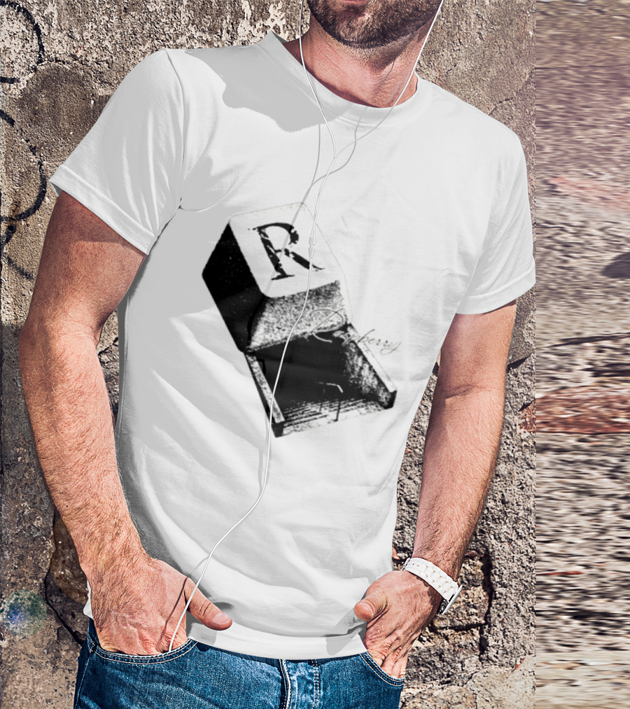 R Raspberry Minimalist Keyboard Key Block T-Shirt