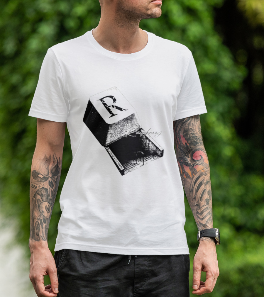 R Raspberry Minimalist Keyboard Key Block T-Shirt
