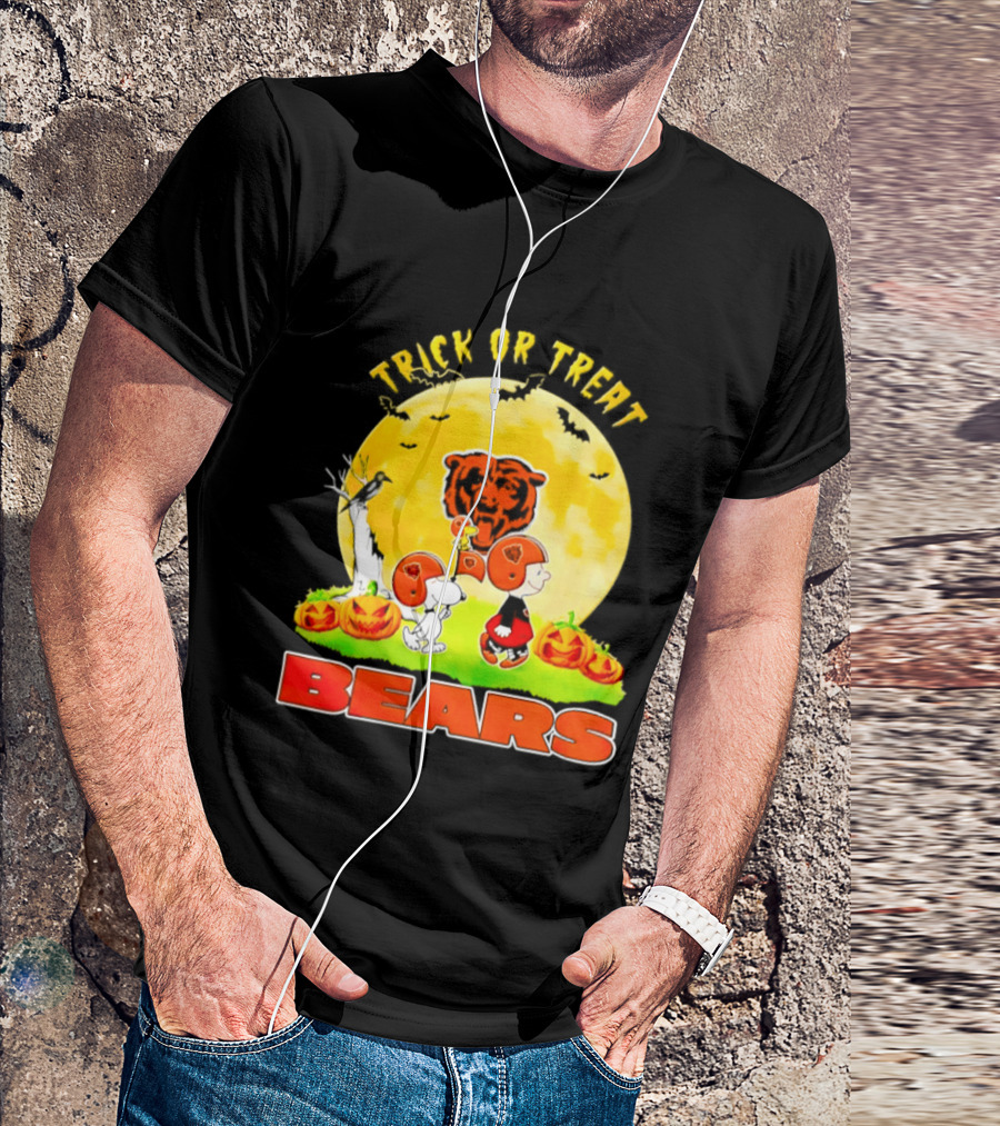 Chicago Bears Peanuts Halloween Trick Or Treat Pumpkins T-Shirt