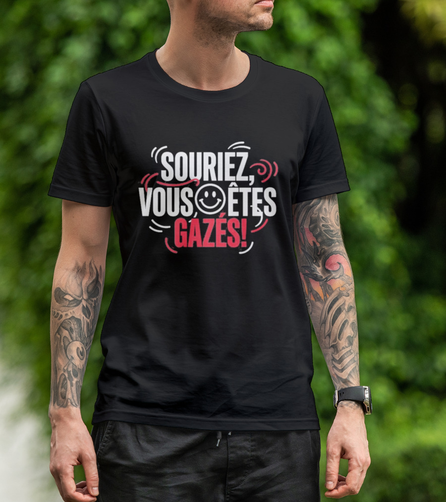 Souriez Vous Êtes Gazés Smiley Face T-Shirt