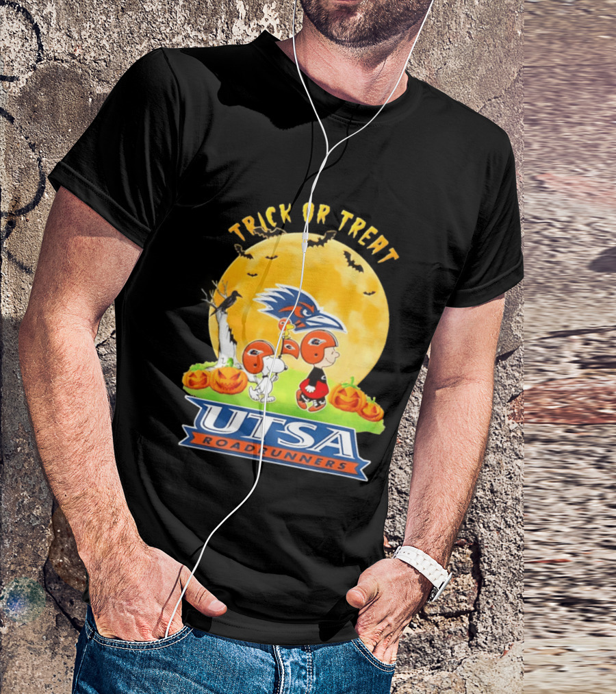 UTSA Roadrunners Peanuts Trick Or Treat Halloween 2026 Abbey Road T-Shirt