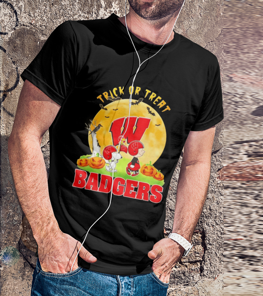 Wisconsin Badgers Peanuts Trick Or Treat Halloween 2026 T-Shirt