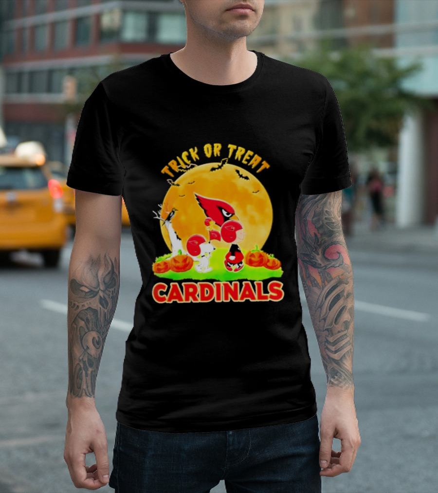 Arizona Cardinals Peanuts Trick Or Treat Halloween 2026 T-Shirt