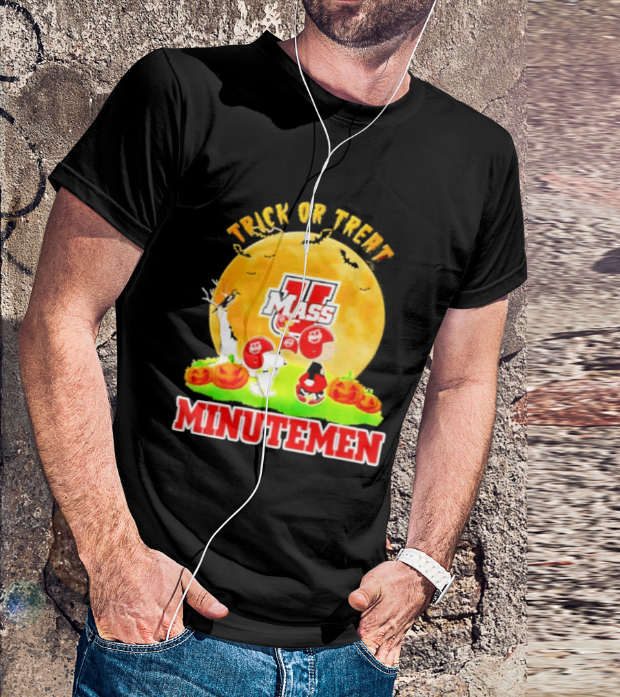 Massachusetts Minutemen Peanuts Trick Or Treat Halloween 2026 T-Shirt