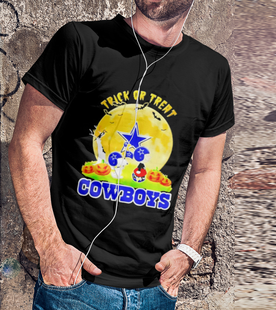 Dallas Cowboys Peanuts Trick Or Treat Halloween 2026 Abbey Road T-Shirt