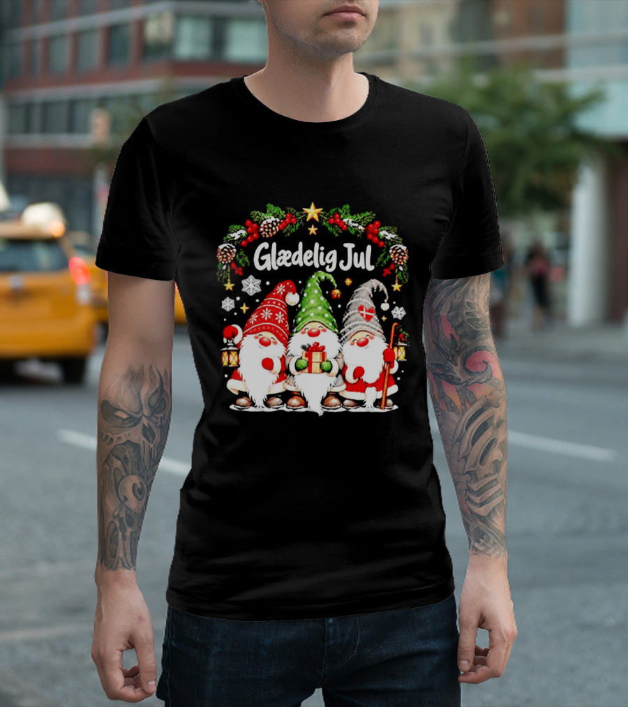 Glaedelig Jul Christmas Gnomes With Denmark Flag And Lanterns T-Shirt