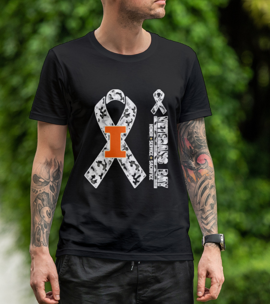 Illinois Fighting Illini Veterans Day 2026 Honor Service Sacrifice Camouflage Ribbon T-Shirt