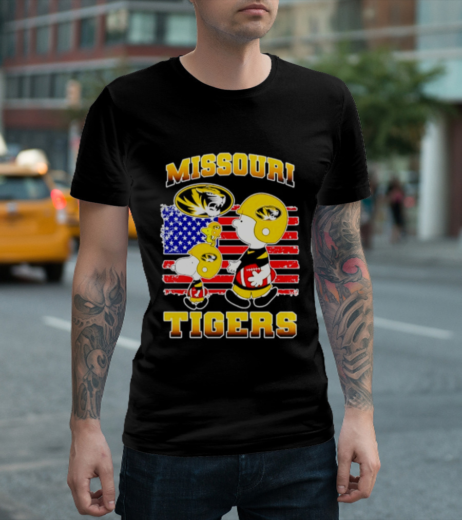 Missouri Tigers Snoopy Charlie Brown Woodstock Football Flag T-Shirt
