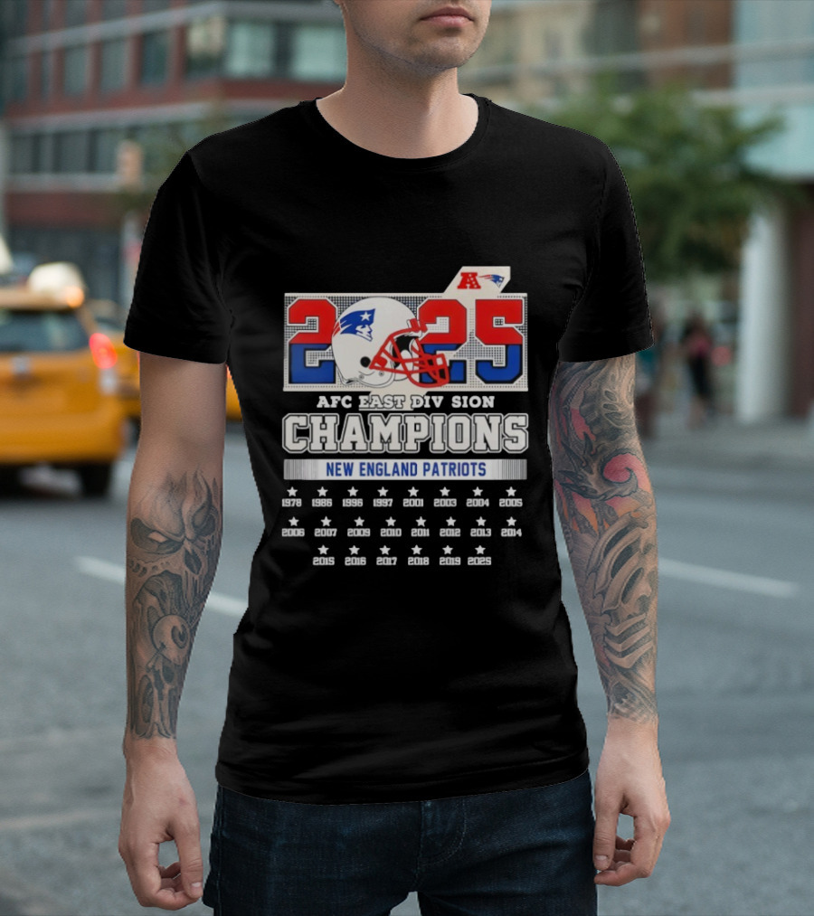 New England Patriots 2025 AFC East Division Champions Helmet Stars T-Shirt