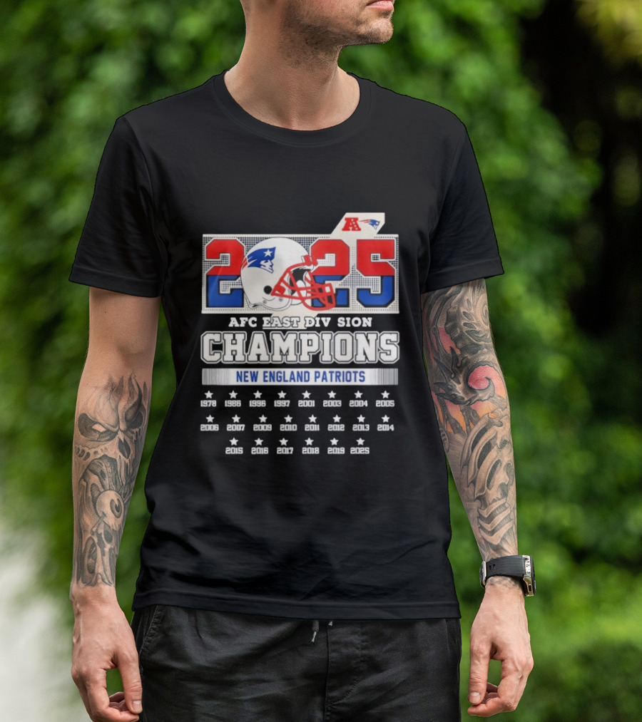 New England Patriots 2025 AFC East Division Champions Helmet Stars T-Shirt