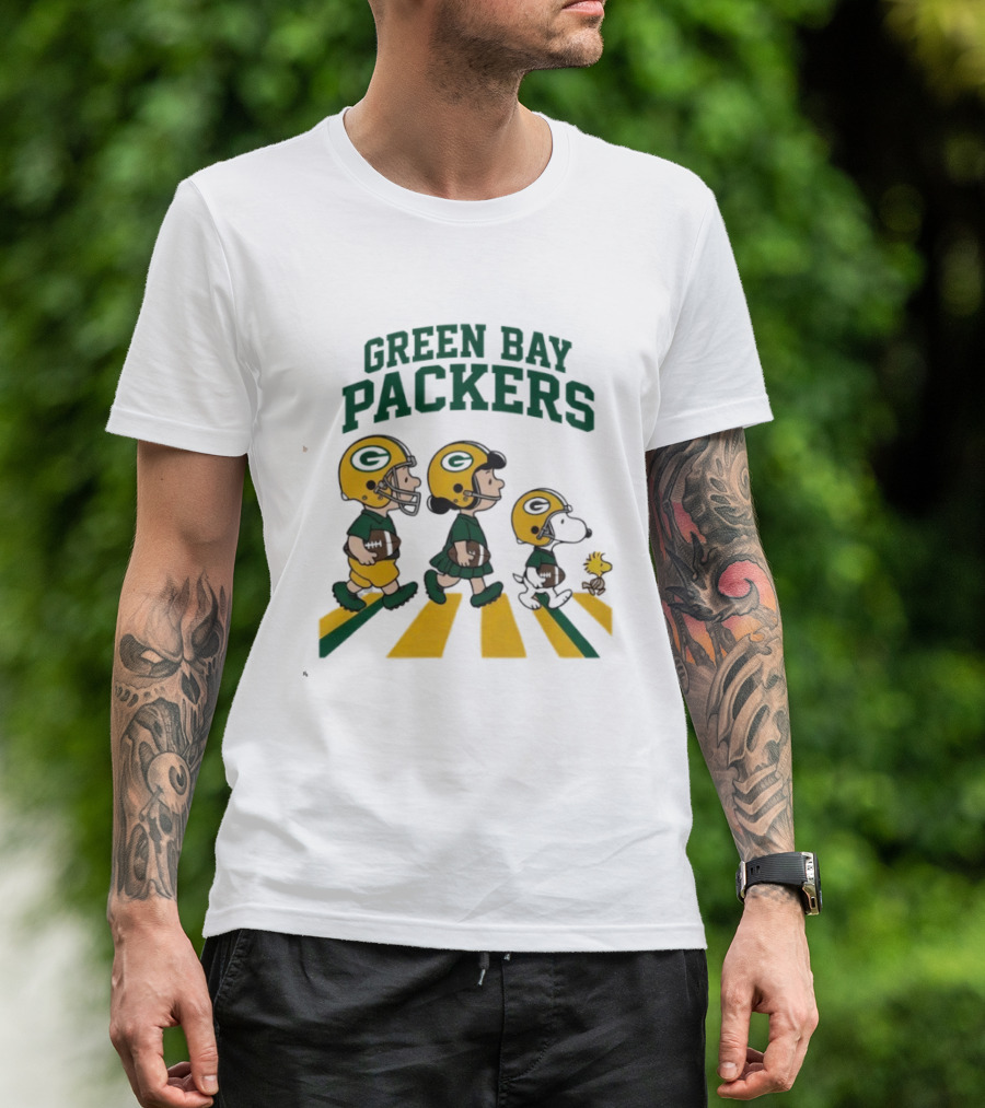 Green Bay Packers Peanuts Characters Abbey Road T-Shirt