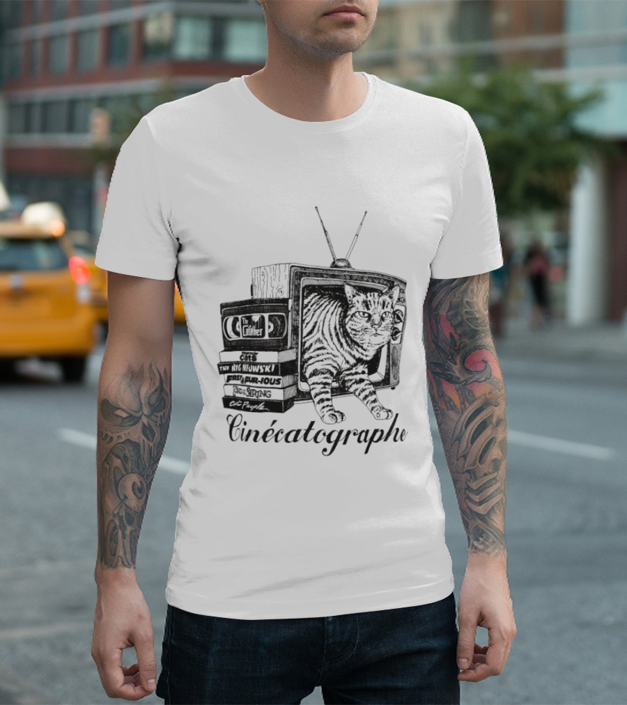 Cinécatographe Cat TV With Retro Television And Books T-Shirt