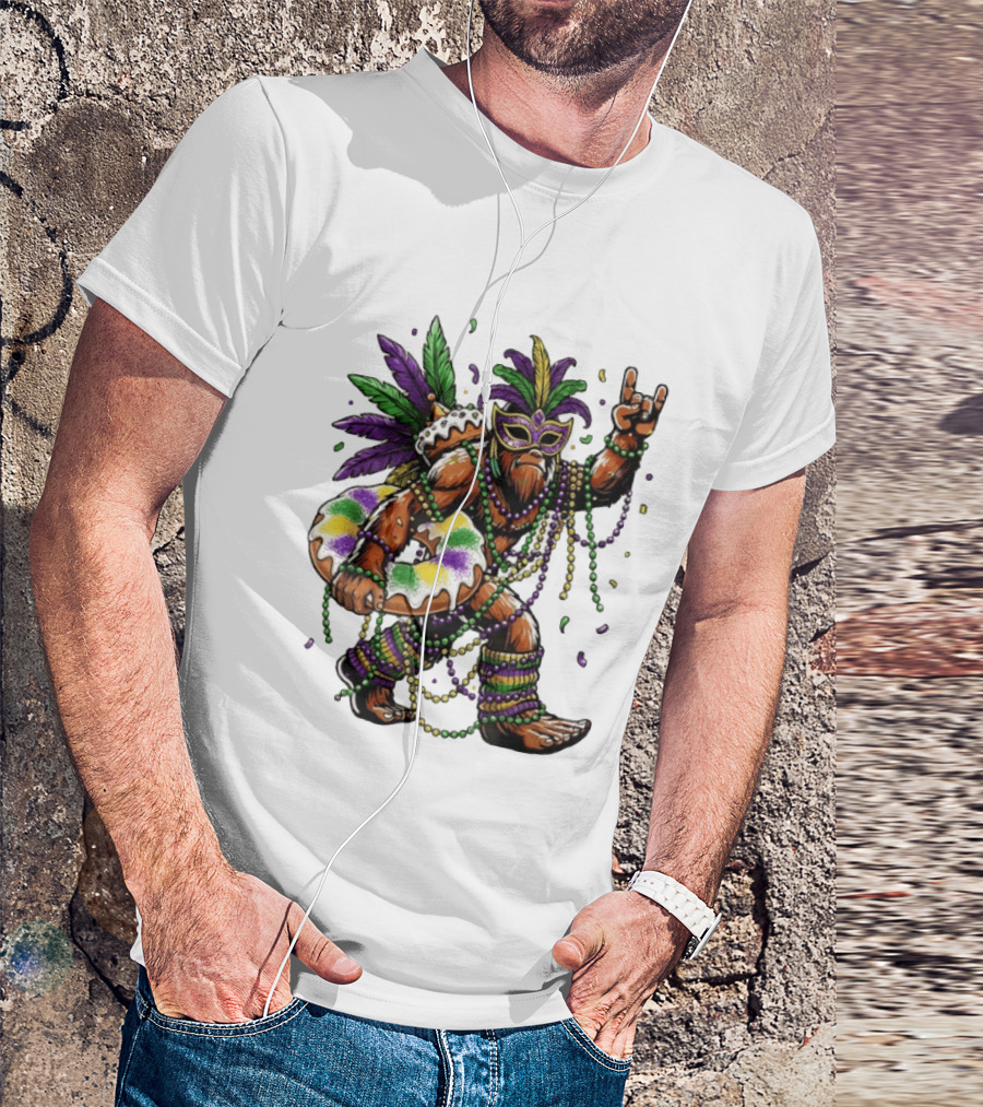 Mardi Gras Bigfoot King Rock And Roll Hand Beads Cake Donut T-Shirt