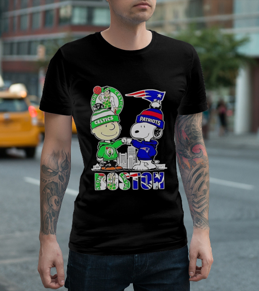 Charlie Brown Snoopy Celtics Patriots Boston Fist Bump T-Shirt