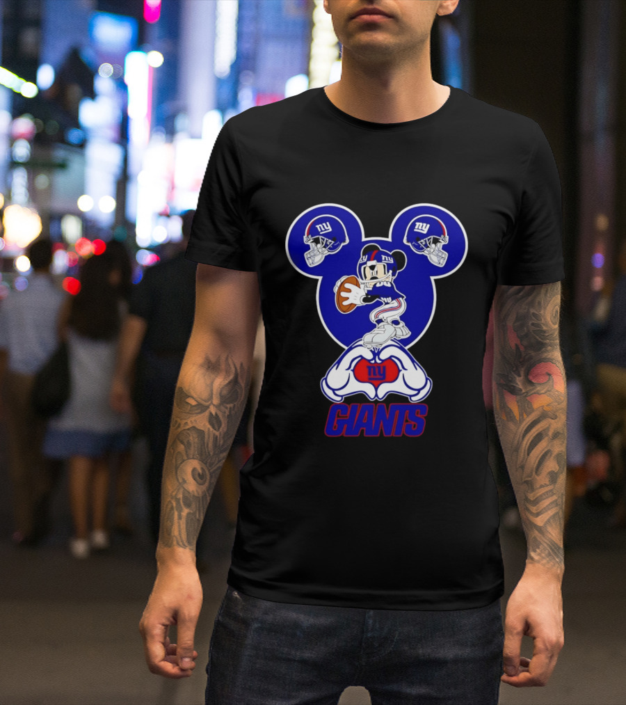 New York Giants Mickey Mouse Heart Hands NFL Team Fan Gear T-Shirt