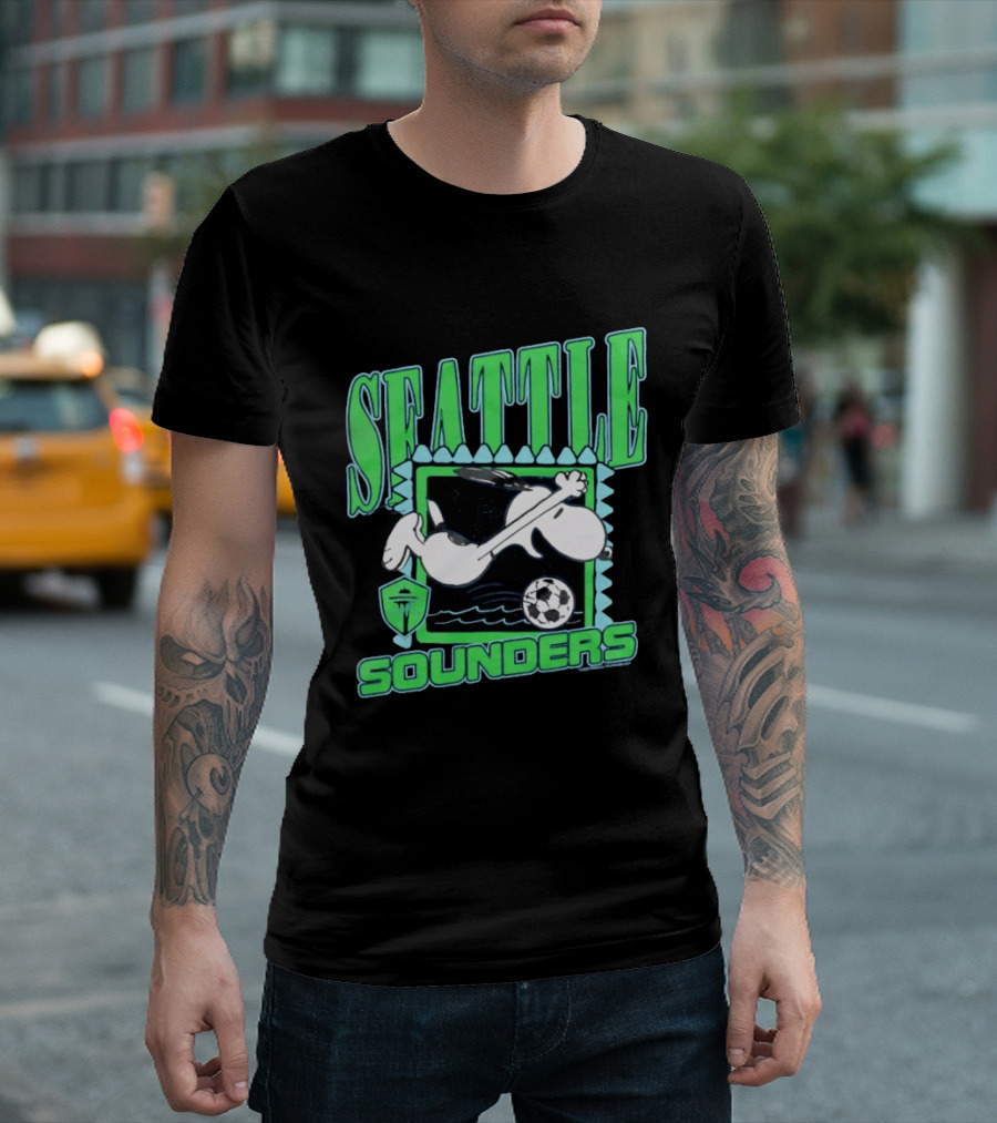 Peanuts Snoopy Seattle Sounders Soccer Collaboration T-Shirt