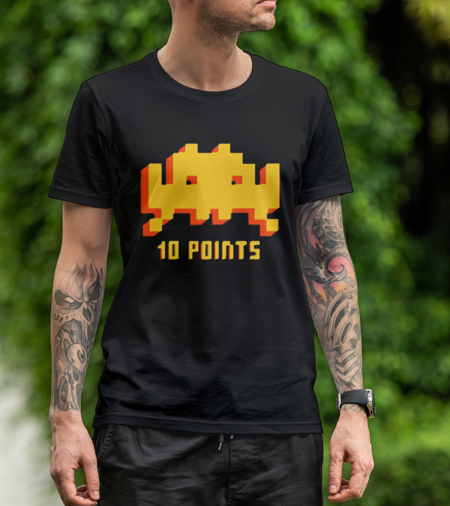 Roy IT Crowd Space Invader 10 Points Game Reference T-Shirt