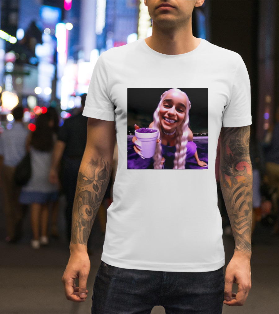 Emilia Clarke Purple Cup Queen Of Dragons Vibrant Smile T-Shirt