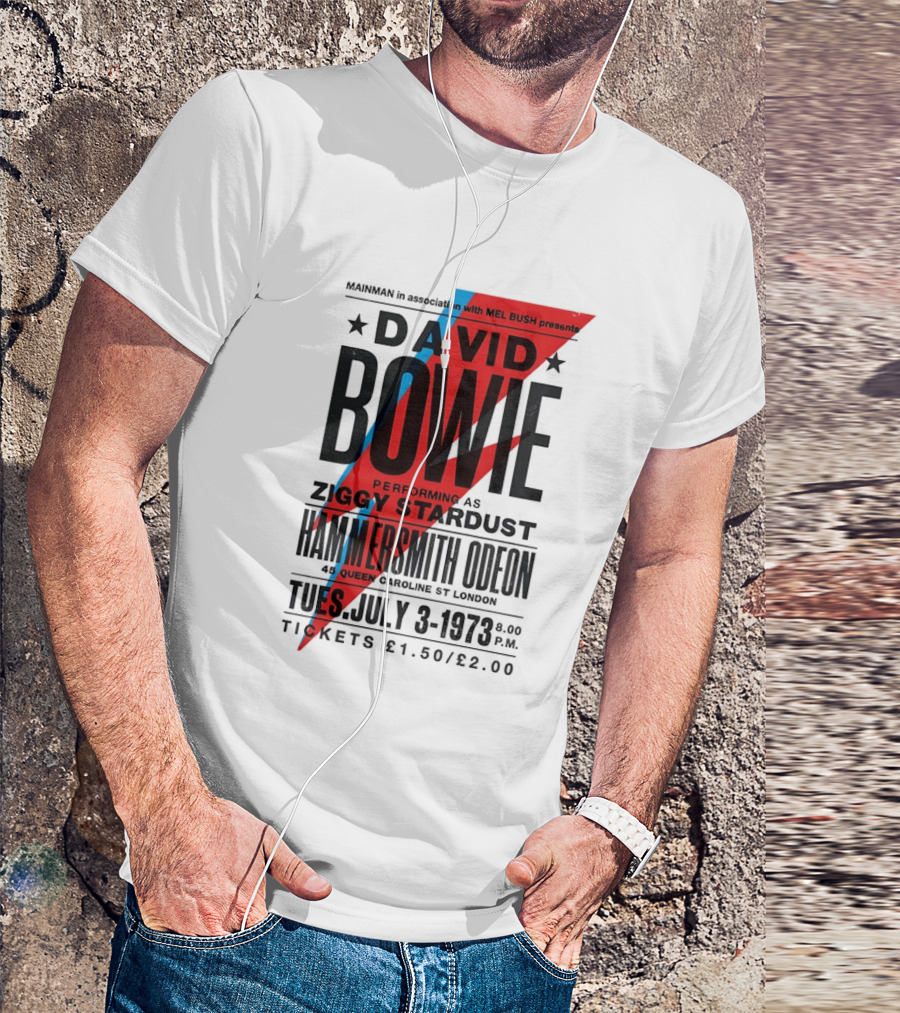 David Bowie Performing As Ziggy Stardust Hammersmith Odeon London July 3 1973 T-Shirt