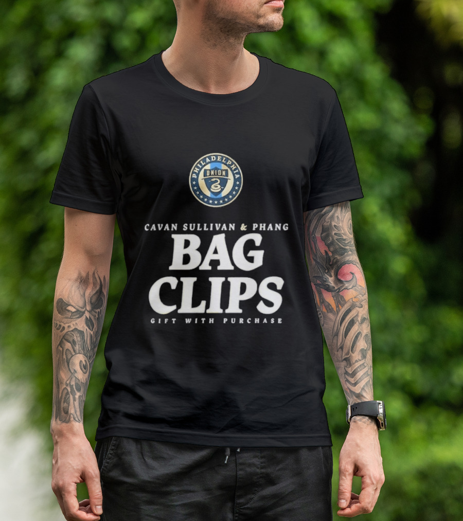 Philadelphia Cavan Sullivan Phang Bag Clips Gift With Purchase T-Shirt