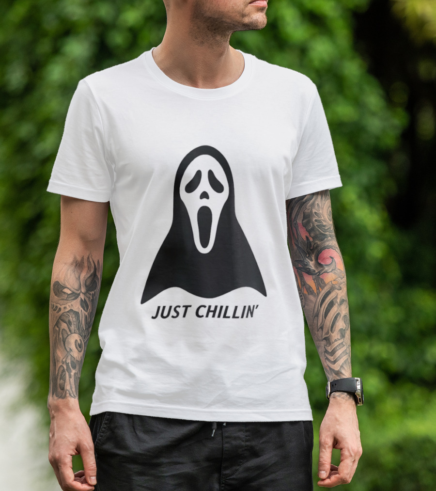 Ghostface Just Chillin Halloween Horror Mask T-Shirt