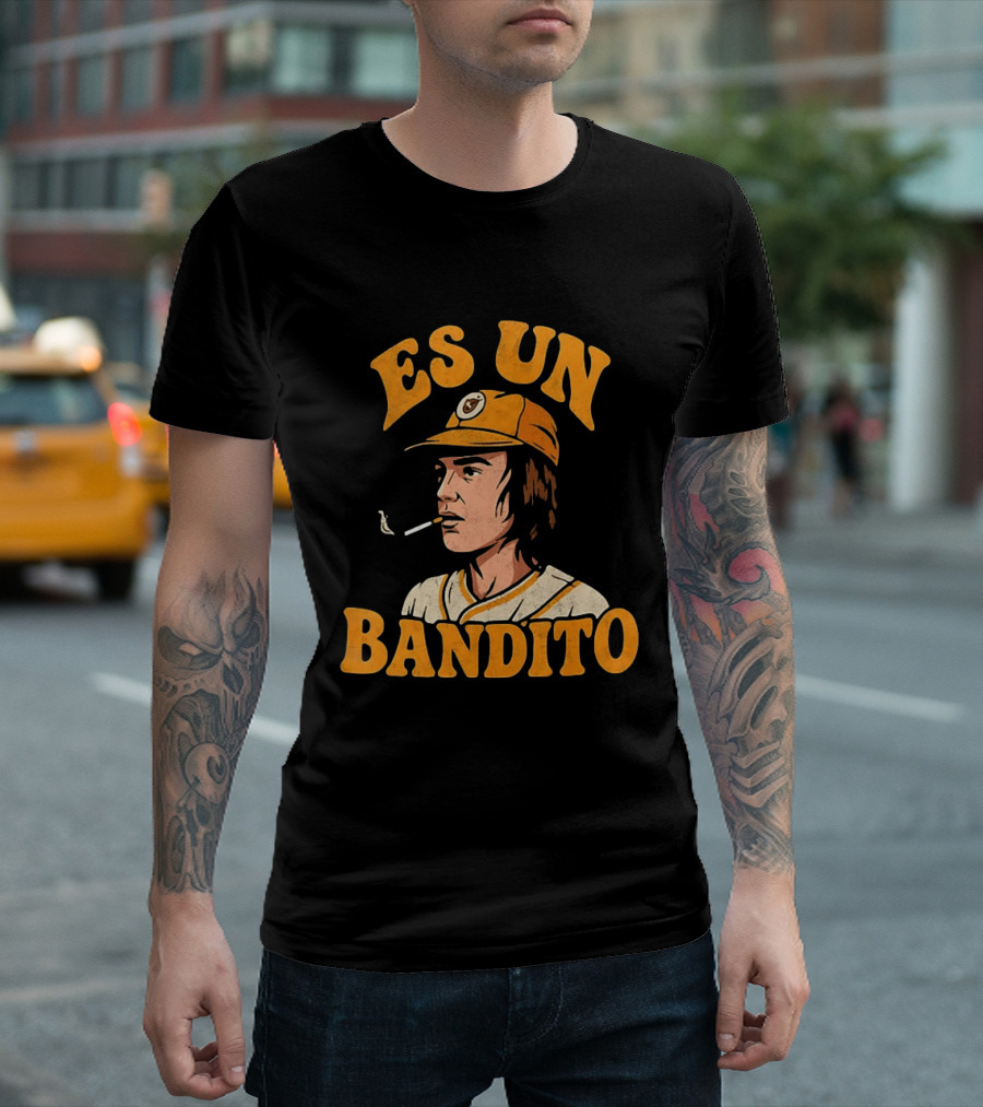 Es Un Bandito Smoking Vintage Baseball Aesthetic T-Shirt