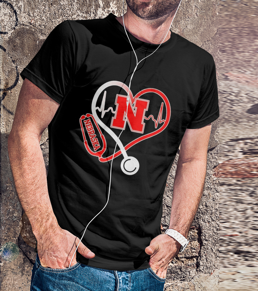 Nebraska Cornhuskers Heartbeat Stethoscope Love Nurse T-Shirt