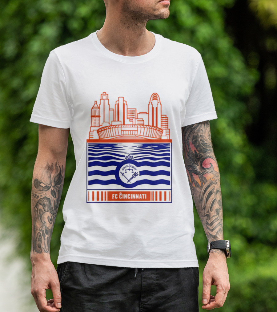 FC Cincinnati Stadium Skyline With River Flag T-Shirt