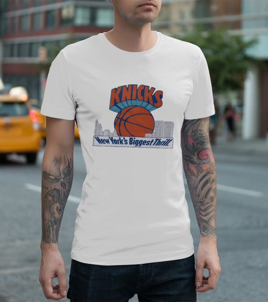 Knicks New York's Biggest Thrill Basketball Skyline T-Shirt