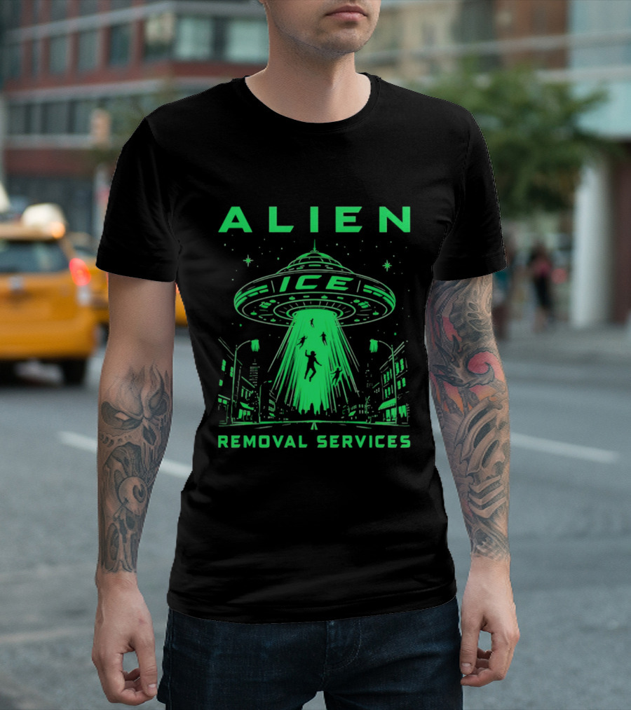 ALIEN ICE UFO Removal Services Extraterrestrial Abduction Scene T-Shirt