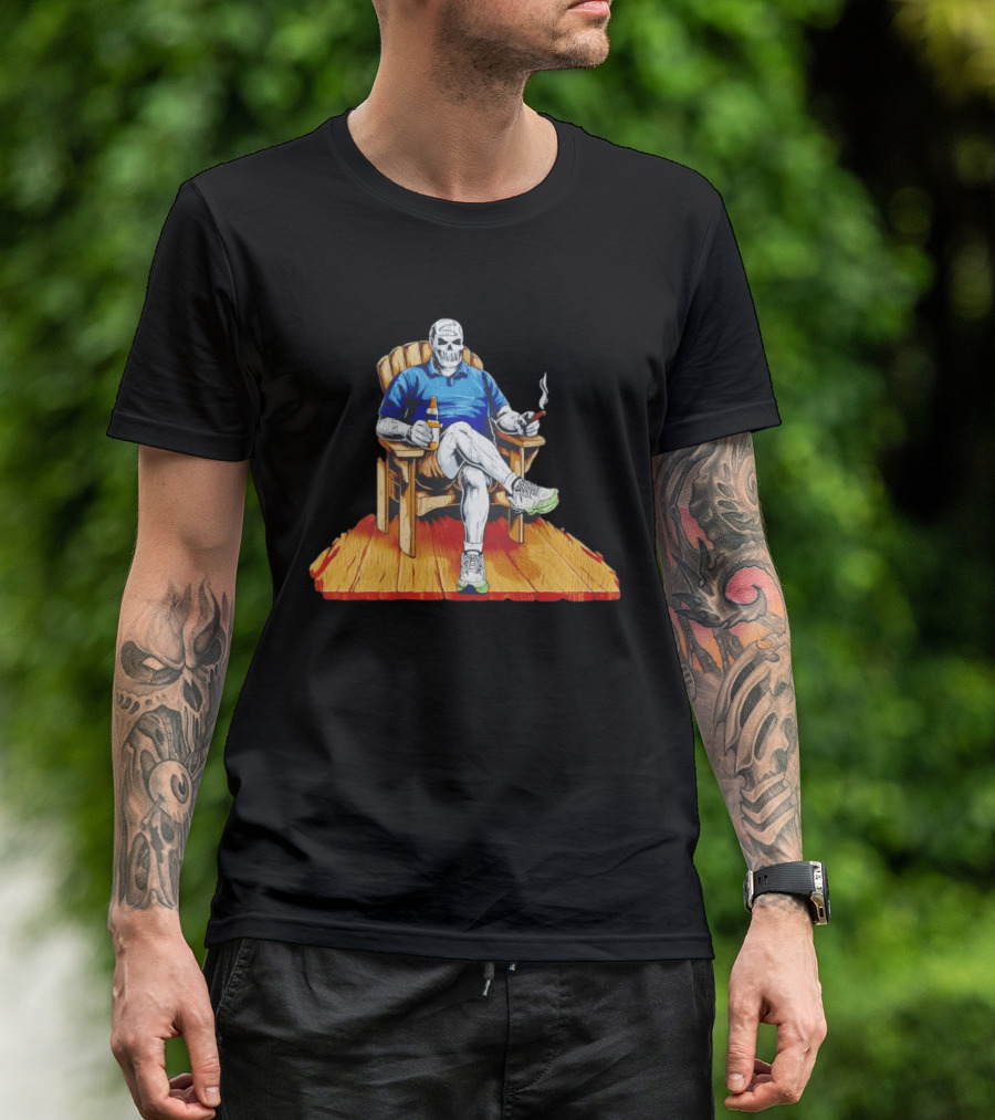 DarthBeards Skull Sitting In A Lawn Chair With Beer And Cigar T-Shirt
