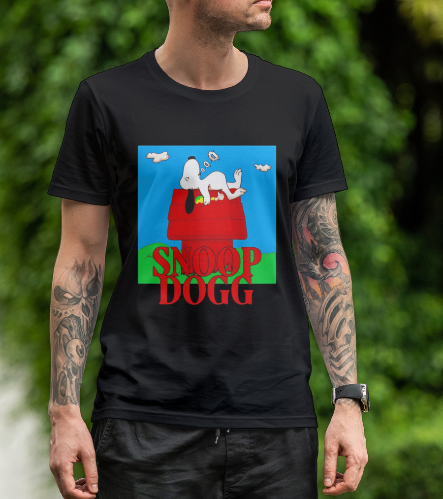 Snoop Dogg Snoopy Parody Relaxing On Doghouse T-Shirt