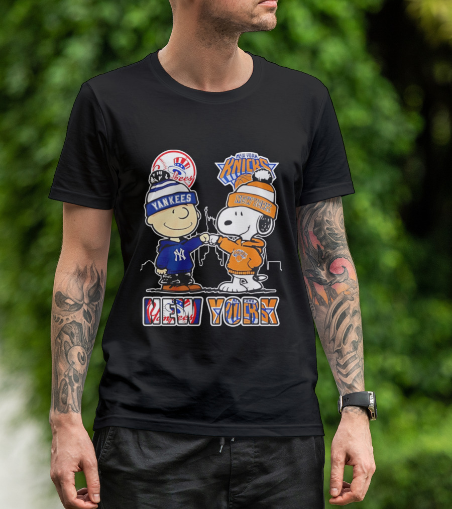 New York Yankees New York Knicks Charlie Brown Snoopy T-Shirt