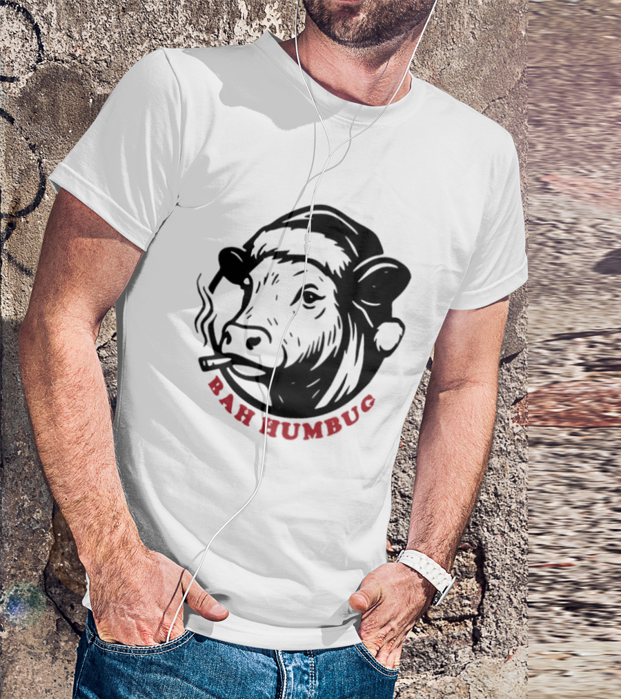 Cow Santa Smoking Bah Humbug Christmas Humor T-Shirt