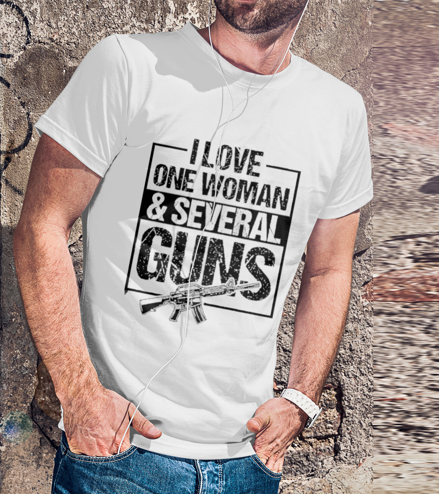I Love One Woman And Several Guns Vintage American Flag And Bullet Pistols T-Shirt